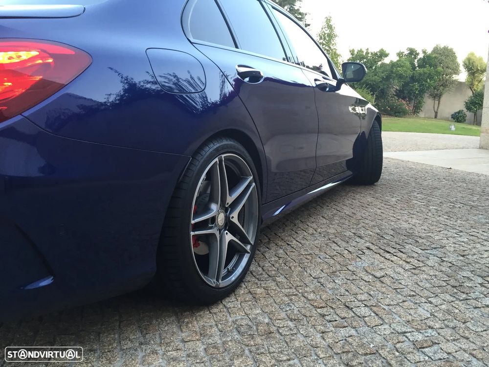 Mercedes-Benz C 300 h AMG Line - 10