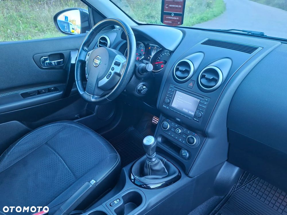 Nissan Qashqai+2 2.0 360 - 21
