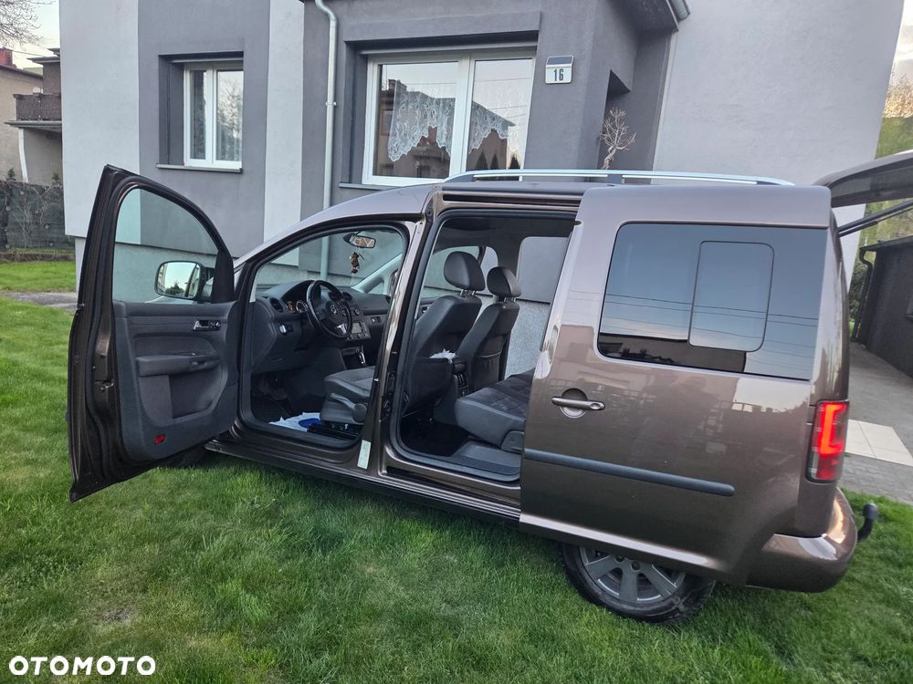 Volkswagen Caddy Highline DSG - 21