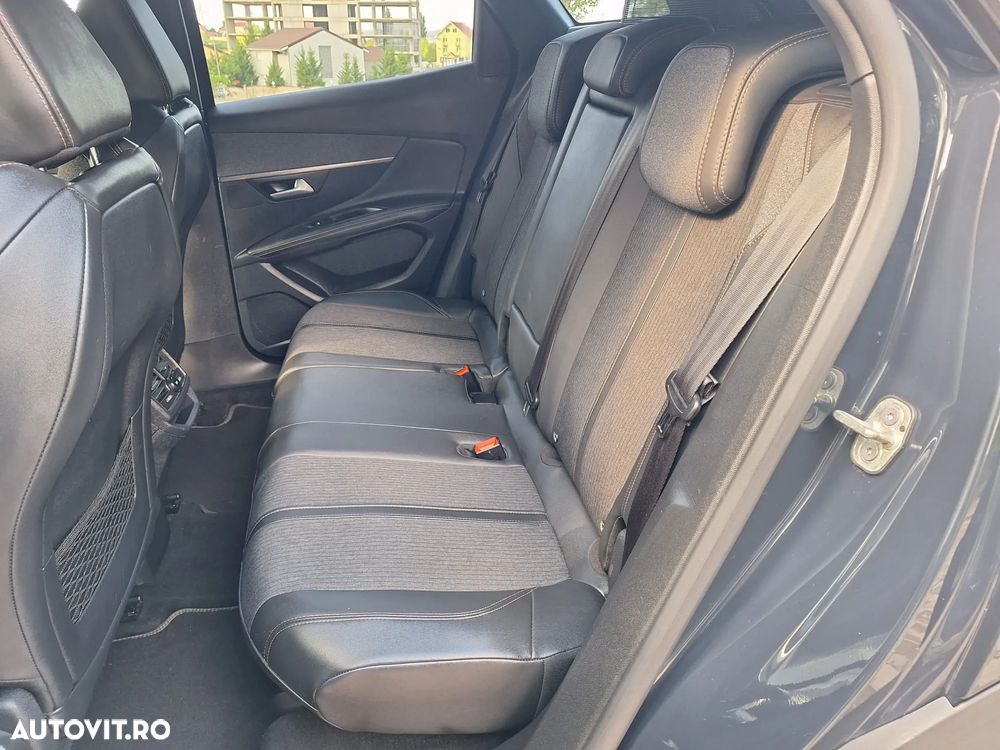 Peugeot 3008 1.5 BlueHDI S&S EAT8 GT-Line - 23