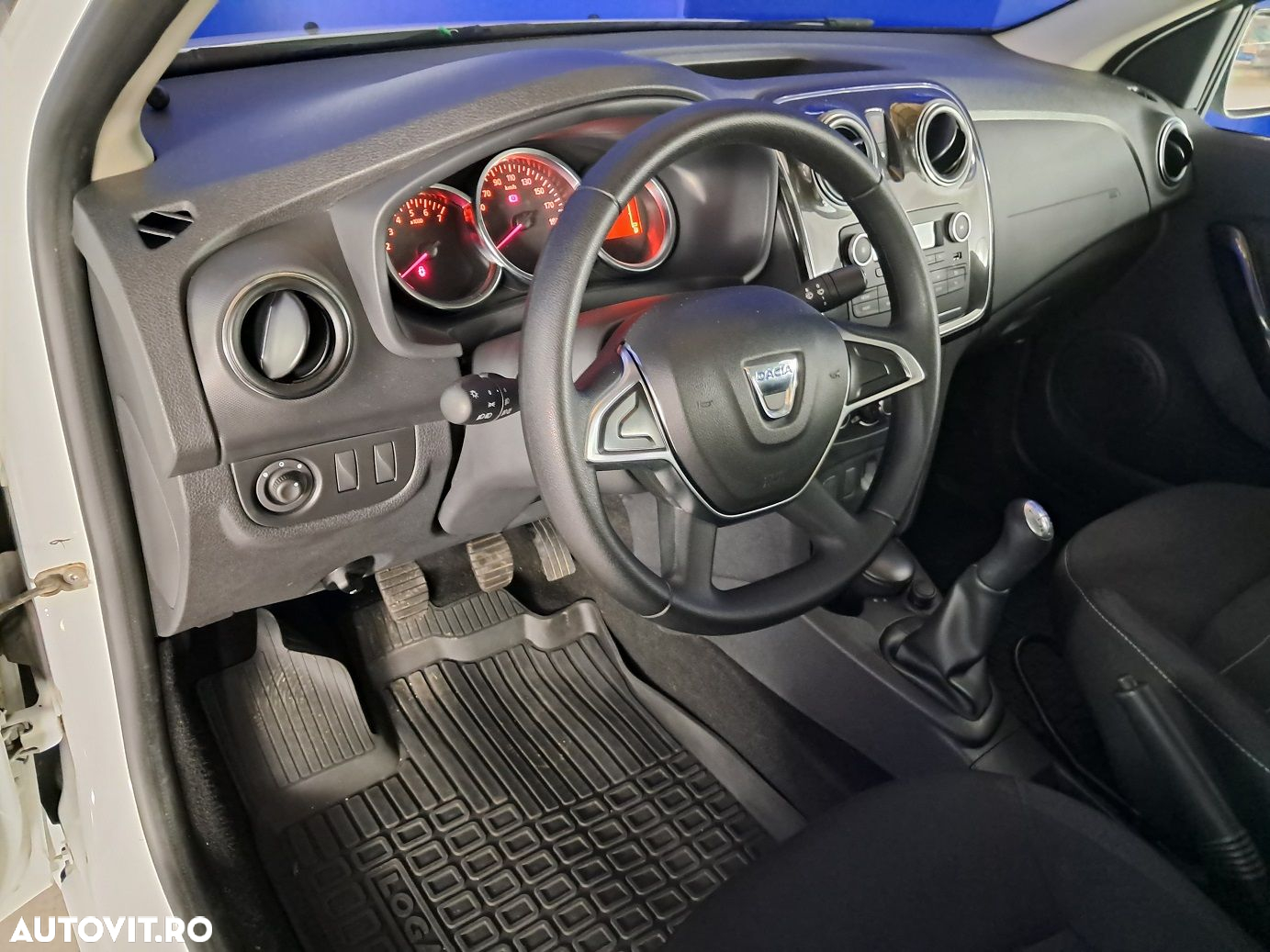 Dacia Logan - 10