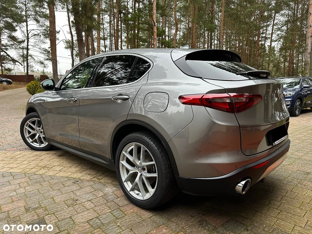 Alfa Romeo Stelvio 2.0 Turbo 16V AT8-Q4 B-Tech - 5