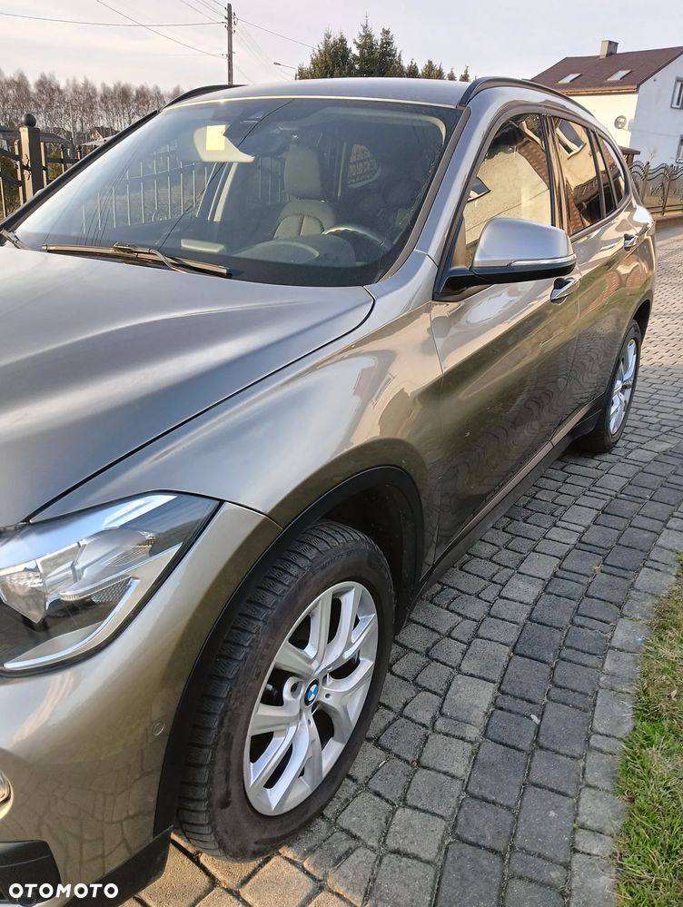 BMW X1 xDrive18d - 4