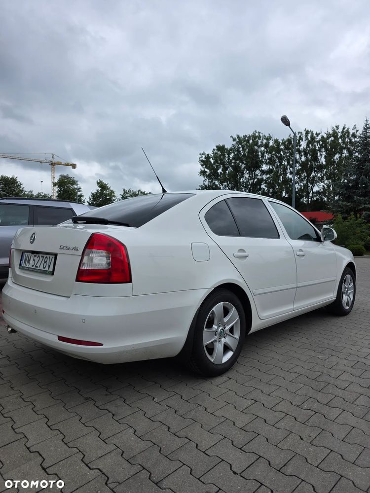 Skoda Octavia 1.6 Elegance - 32