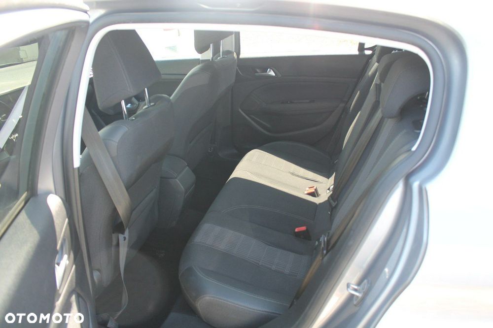 Peugeot 308 - 10