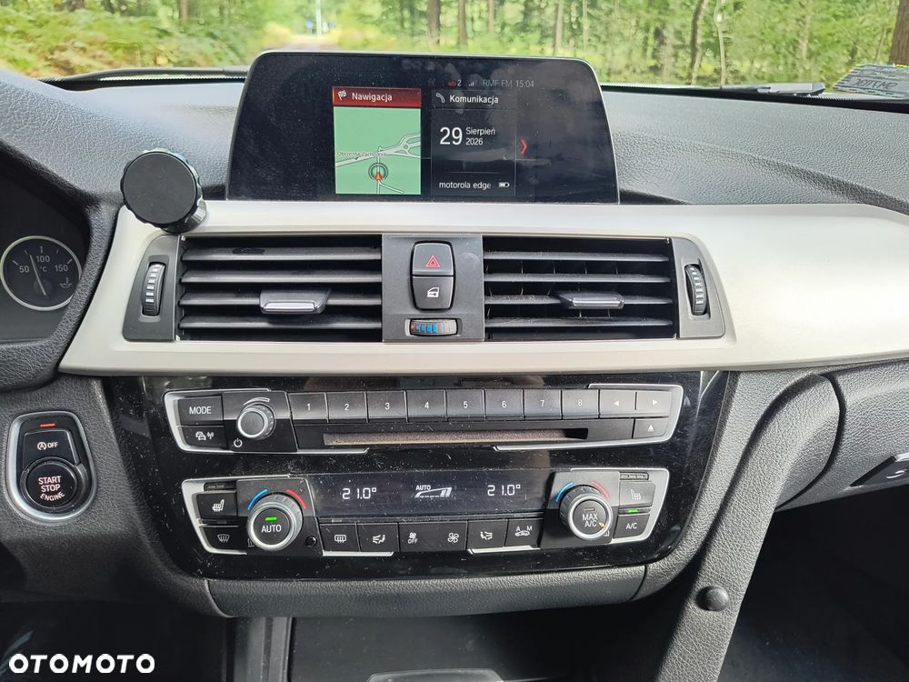BMW Seria 3 320d xDrive - 12
