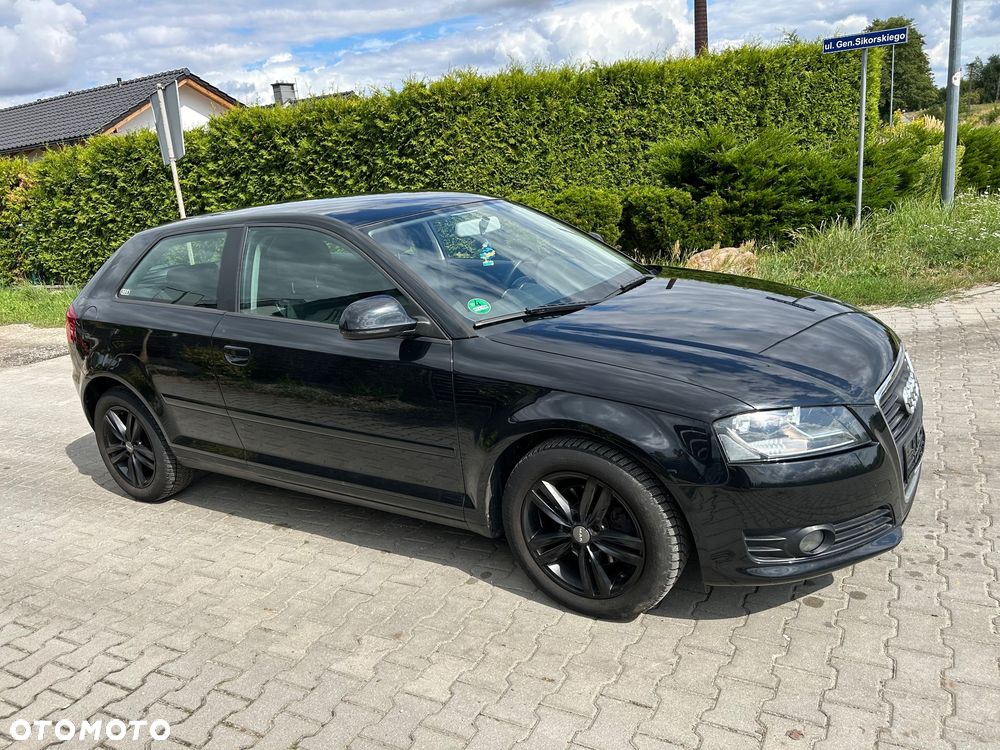 Audi A3 3-drzwiowe 1.8 TFSI Ambiente - 3