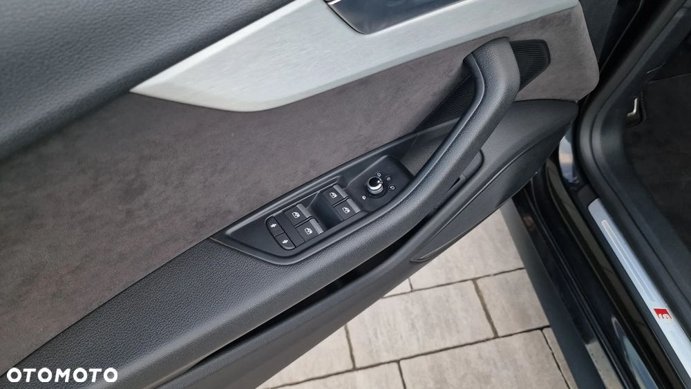 Audi A5 Sportback 40 TDI quattro S tronic S line - 27