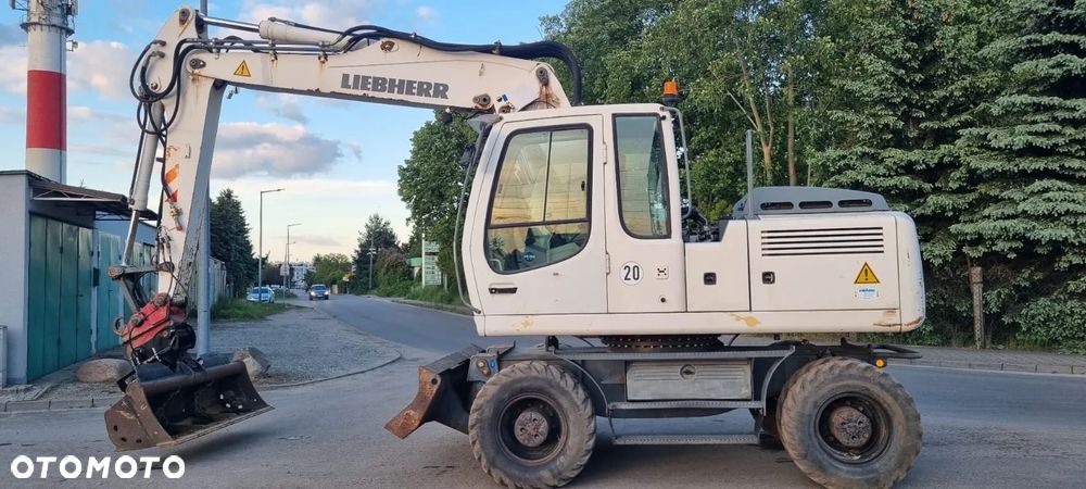 Liebherr A900C - 7