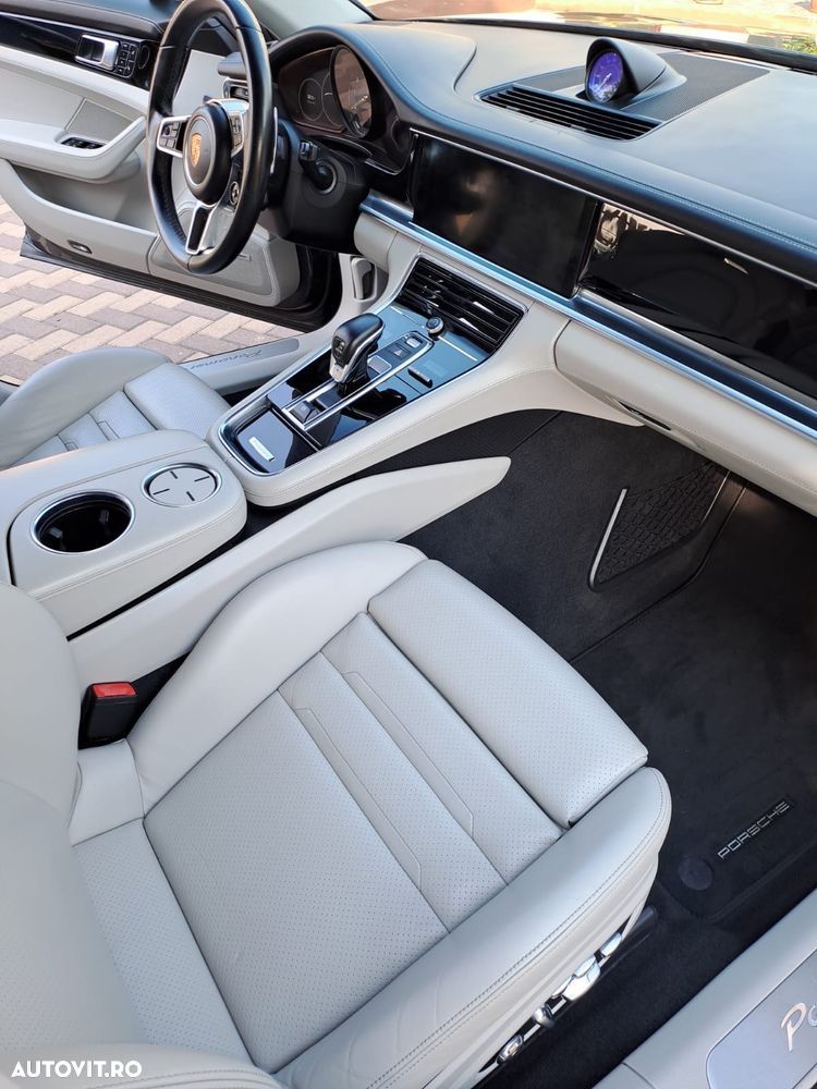 Porsche Panamera 4 E-Hybrid - 6