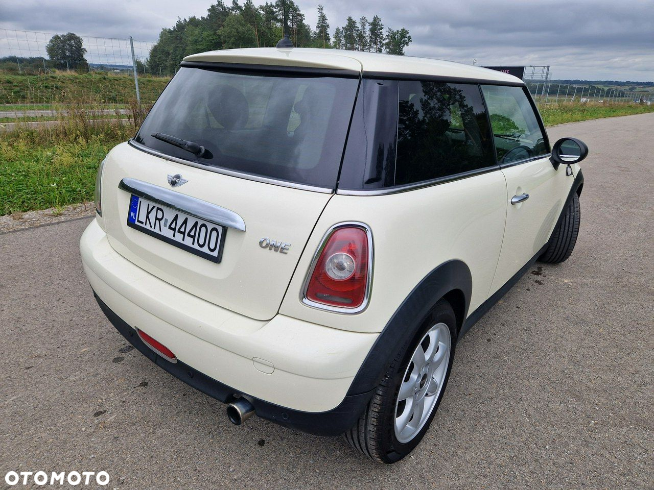MINI ONE - 3