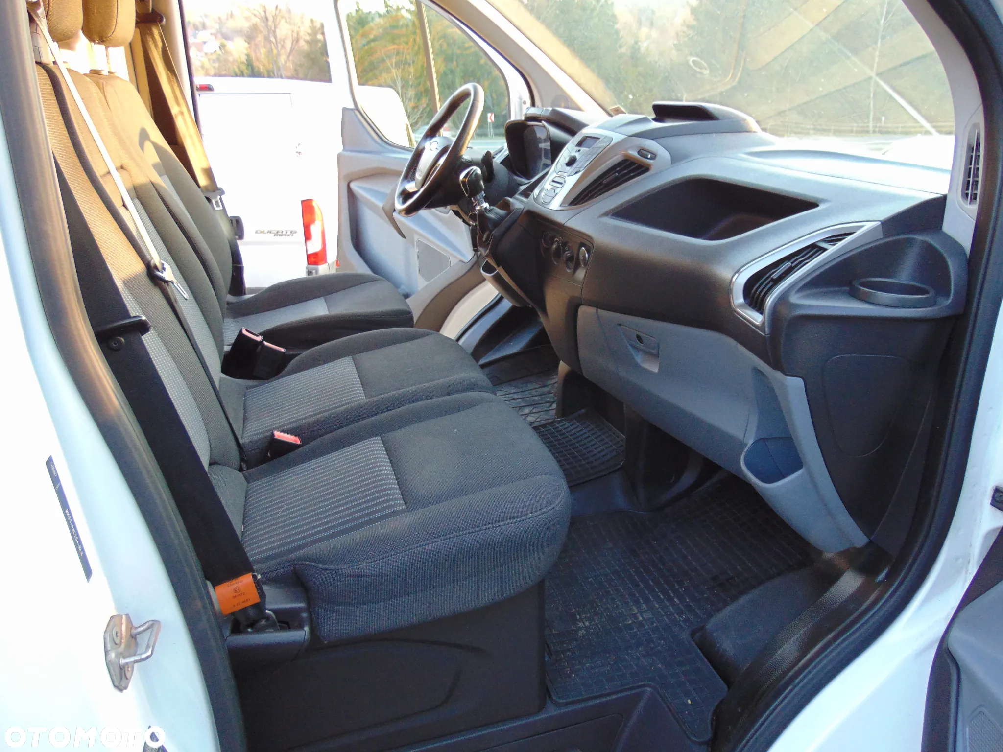 Ford Tranzit Custom - 5