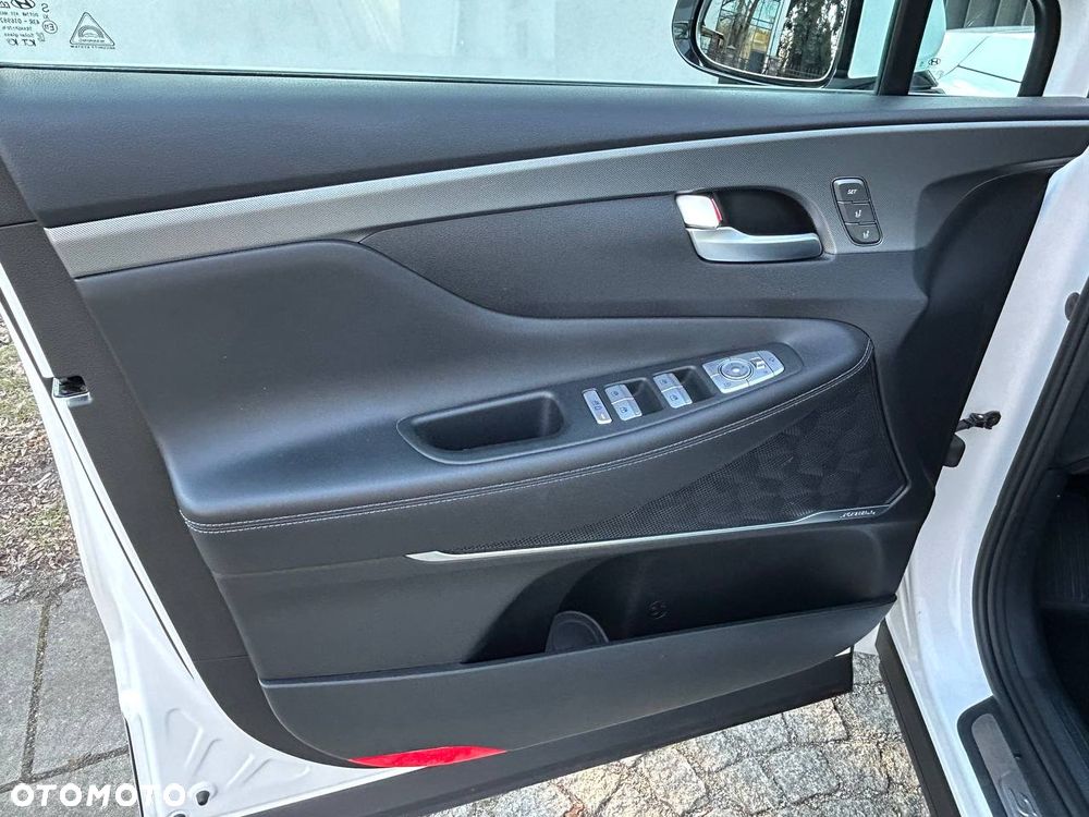 Hyundai Santa Fe 1.6 T-GDI HEV Platinum 4WD - 27