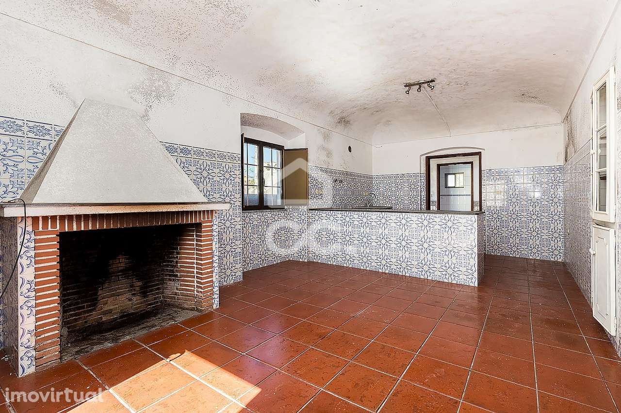 Lote de Terreno de 1351 m² c/ Duas Moradias T2 + Espaço Comercial  | A - Grande imagem: 4/60