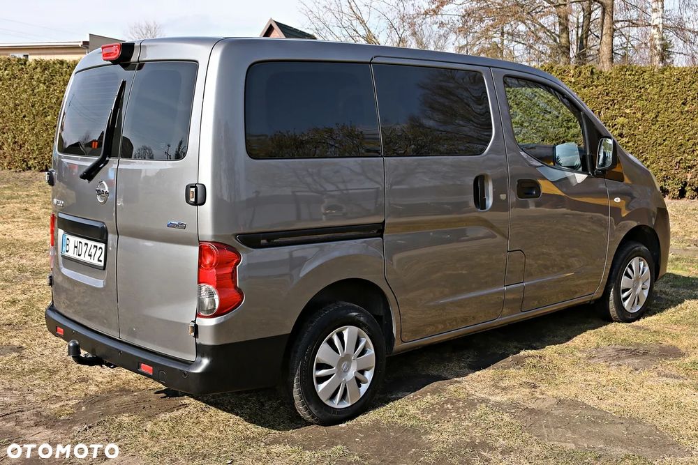 Nissan NV200 - 14