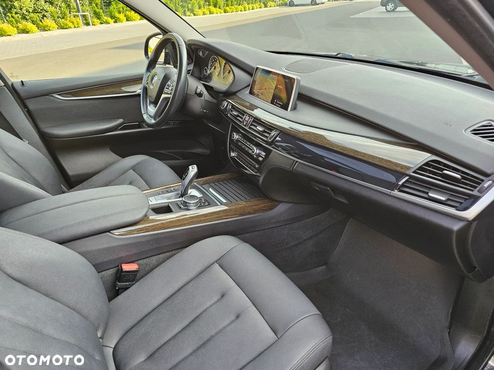 BMW X5 xDrive35i Sport-Aut - 16