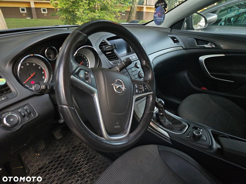 Opel Insignia 1.8 - 6