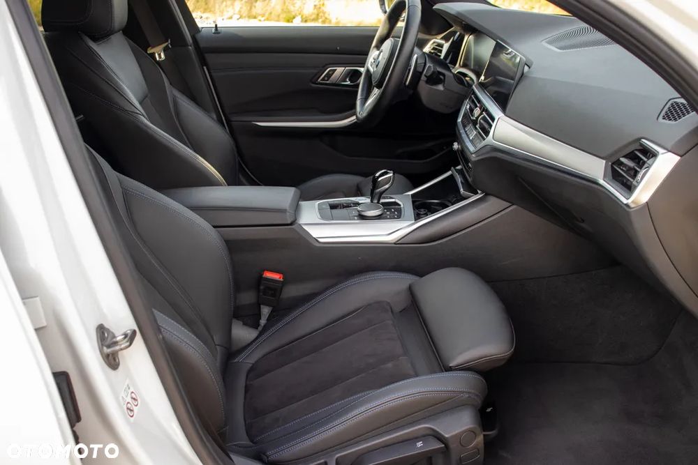BMW Seria 3 320d xDrive M Sport Sport - 10