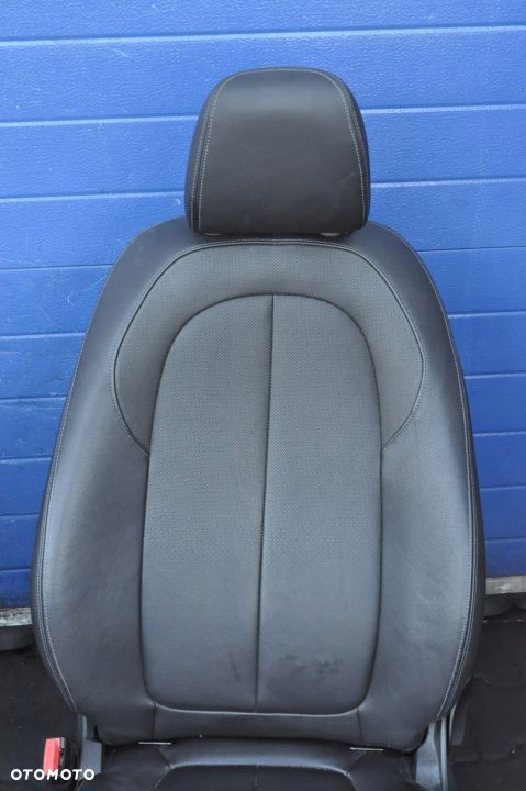 BMW F46 GRAN TOURER FOTELE KANAPA SKÓRA UK - 11