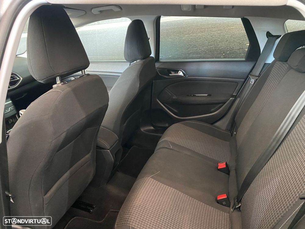 Peugeot 308 SW 1.5 BlueHDi Style - 6