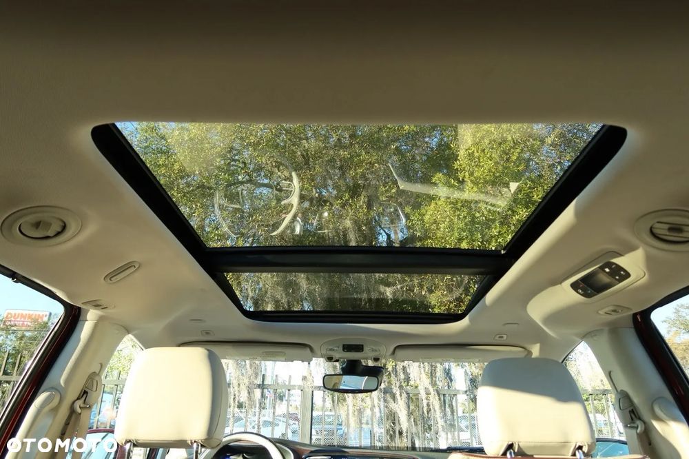 Chrysler Pacifica - 34
