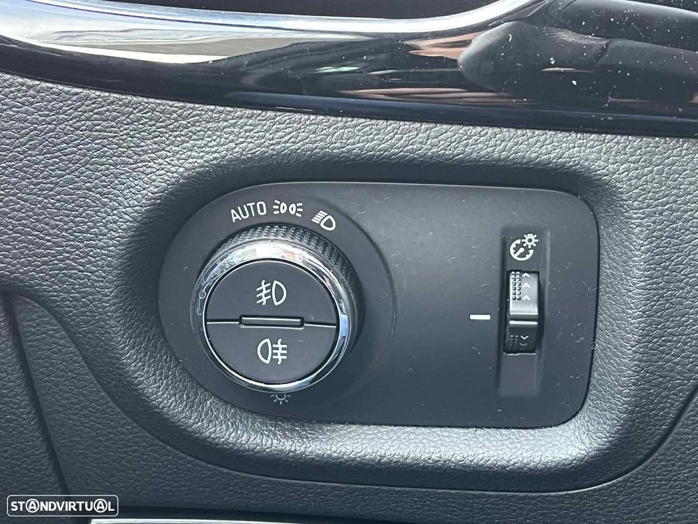 Opel Astra 1.2 T Ultimate S/S - 18