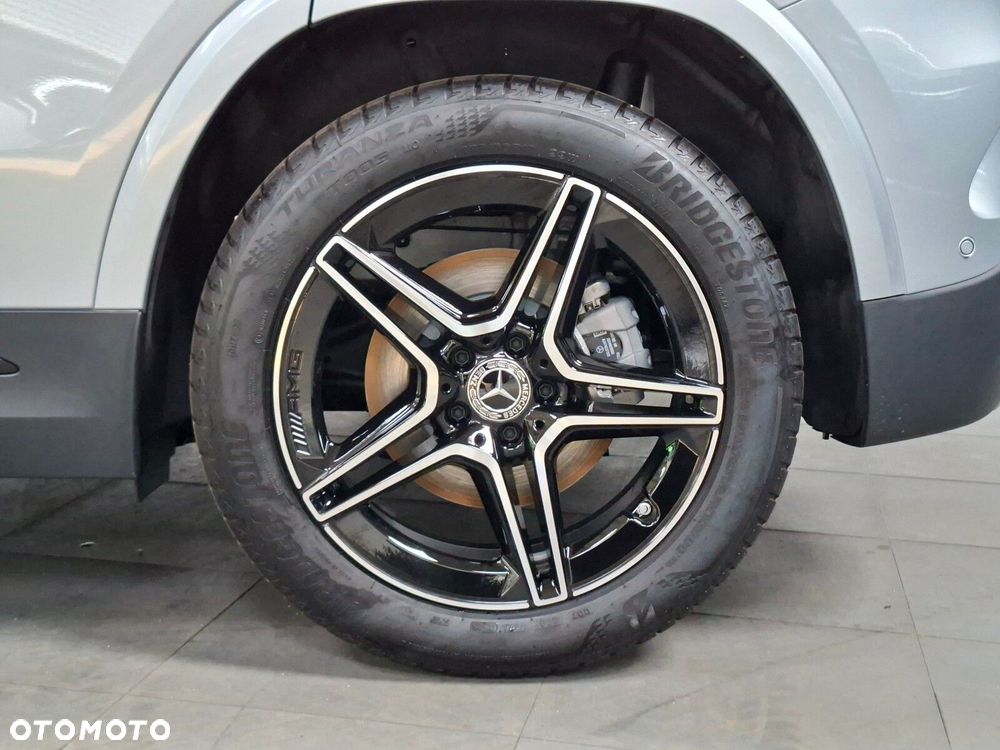 Mercedes-Benz GLA - 19