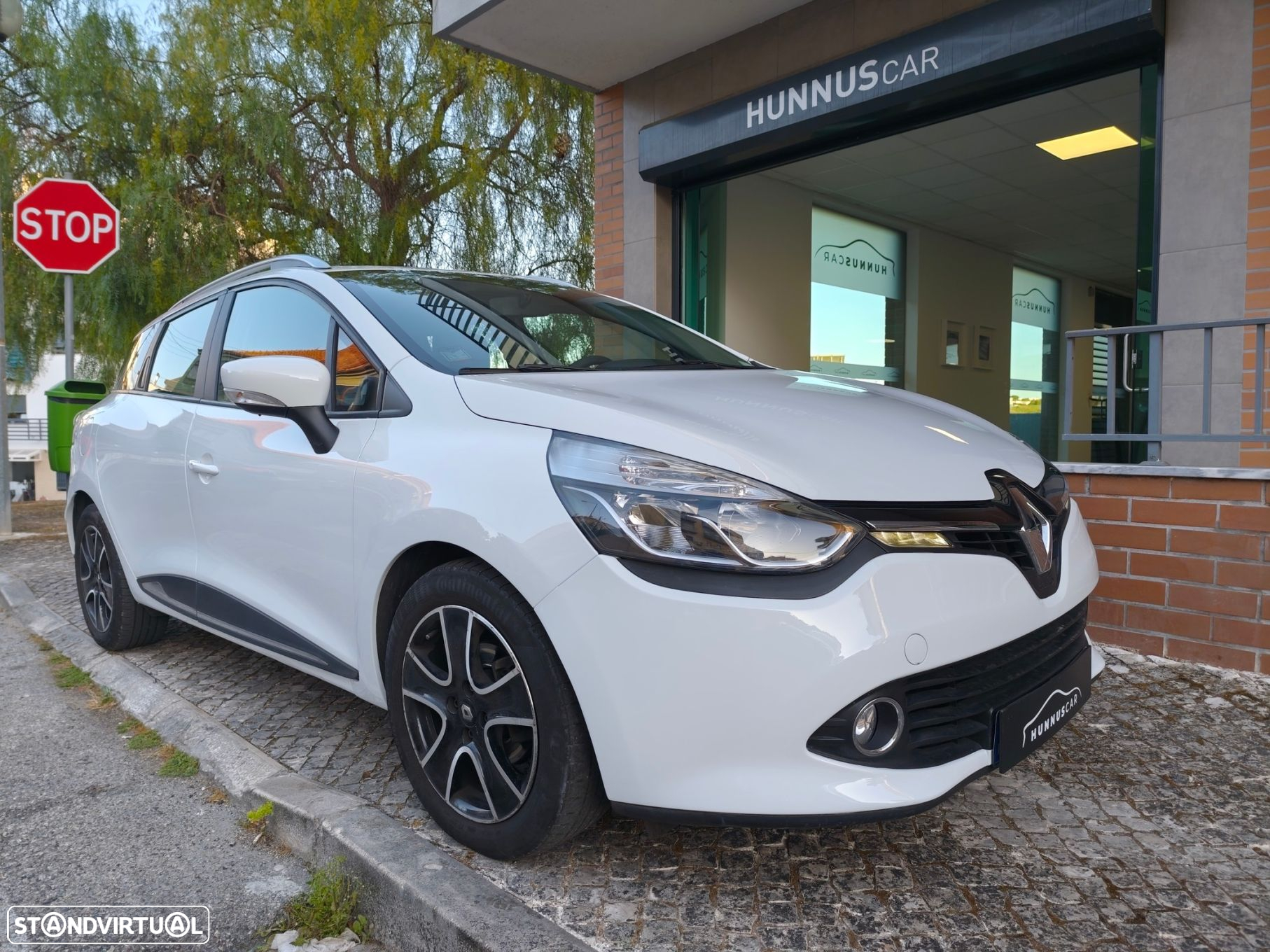 Renault Clio Sport Tourer 0.9 TCE Limited - 13