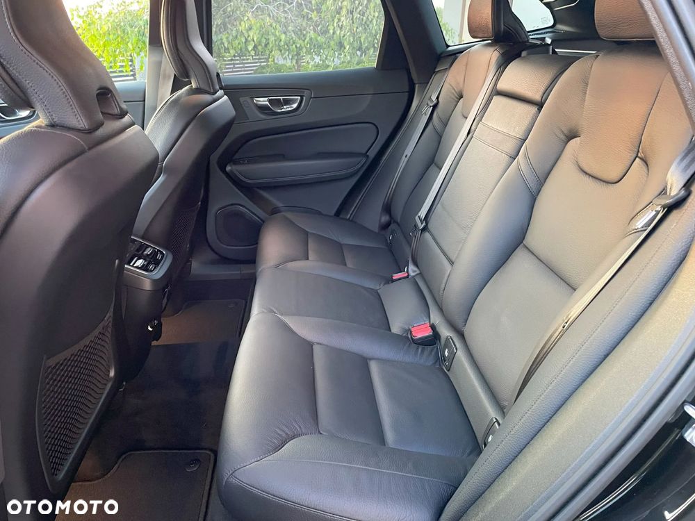 Volvo XC 60 B4 D AWD Geartronic Inscription - 12