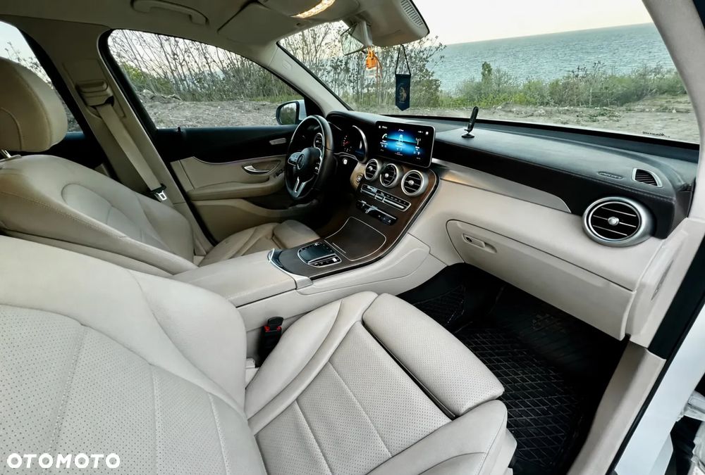 Mercedes-Benz GLC - 8