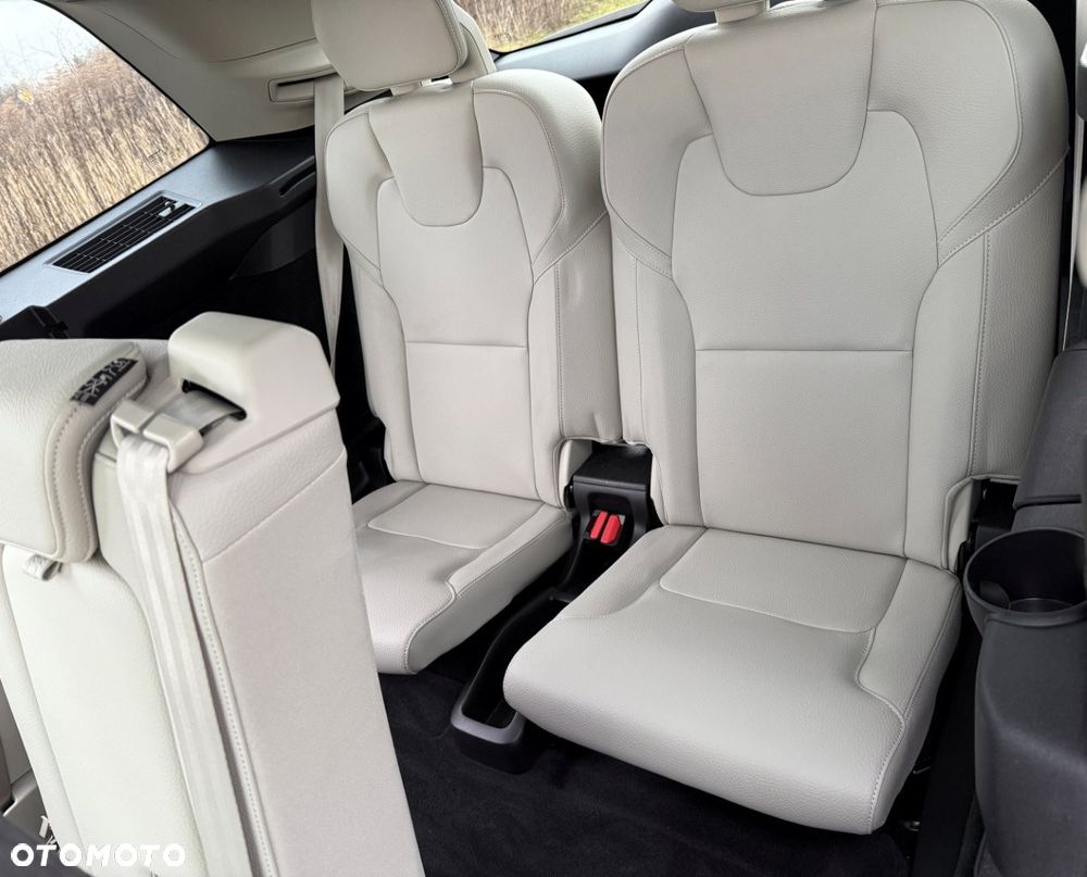 Volvo XC 90 T6 AWD Geartronic Momentum - 28