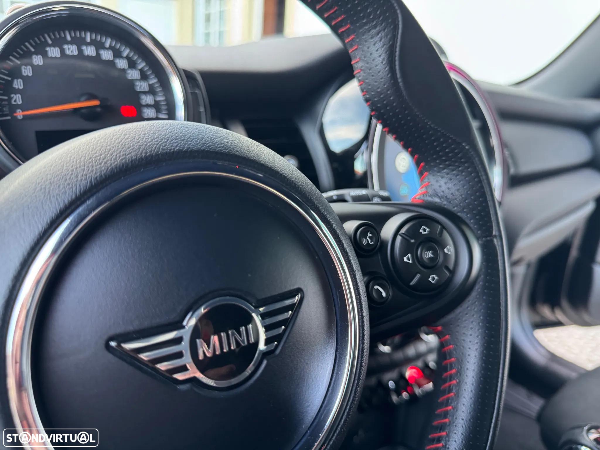 MINI 5 Portas One D - 30