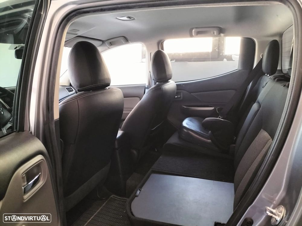 Mitsubishi L200 2.4 DI-D CD Sport Strakar 4WD - 2