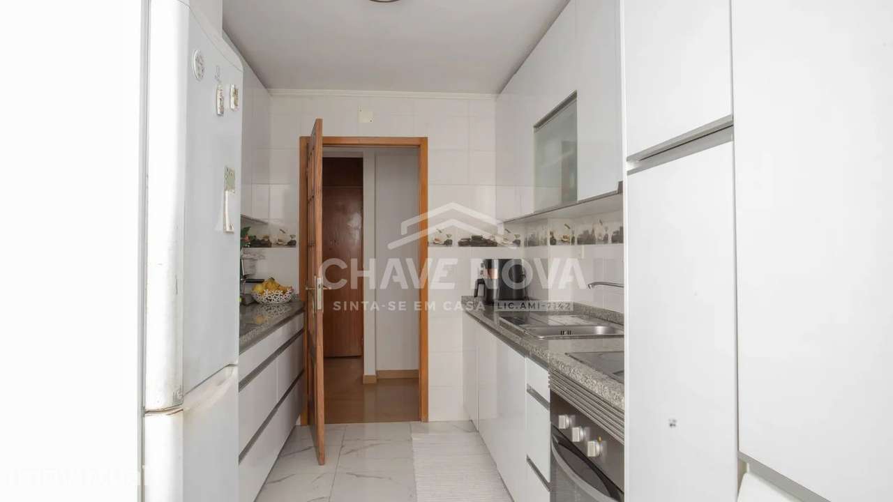 Apartamento T3 situado na zona de Coimbrões-SD/04647/MH - Grande imagem: 2/14