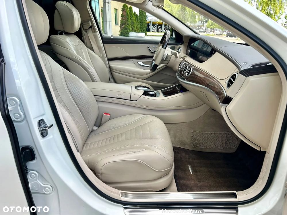 Mercedes-Benz Klasa S 560 4-Matic L 9G-TRONIC - 25
