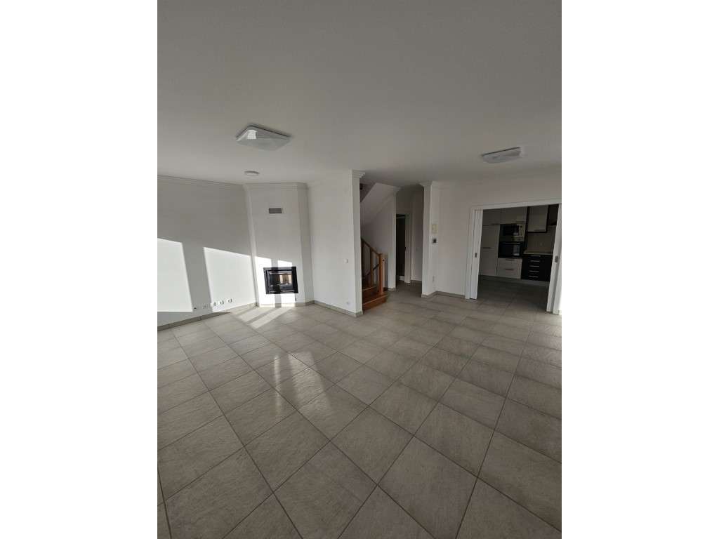 Moradia V3+1 - Ericeira - 323 m2 - Grande imagem: 4/33