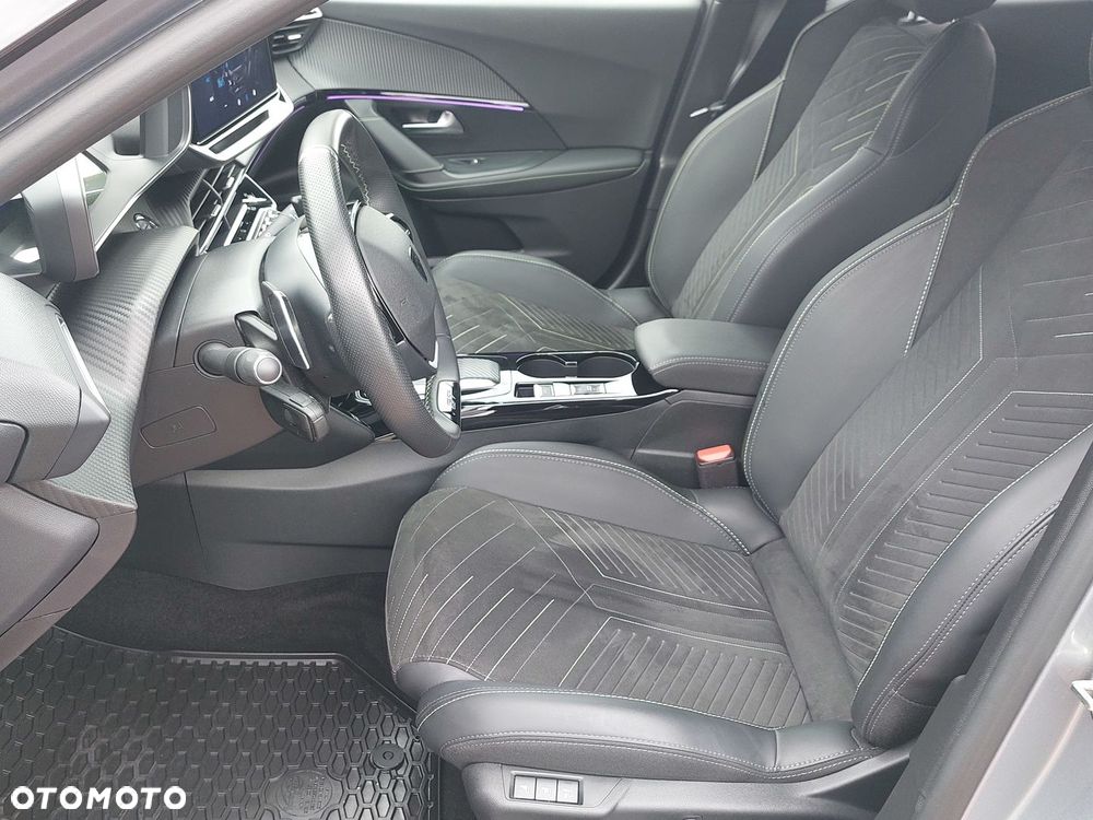 Peugeot 2008 1.2 PureTech GT S&S EAT8 - 14