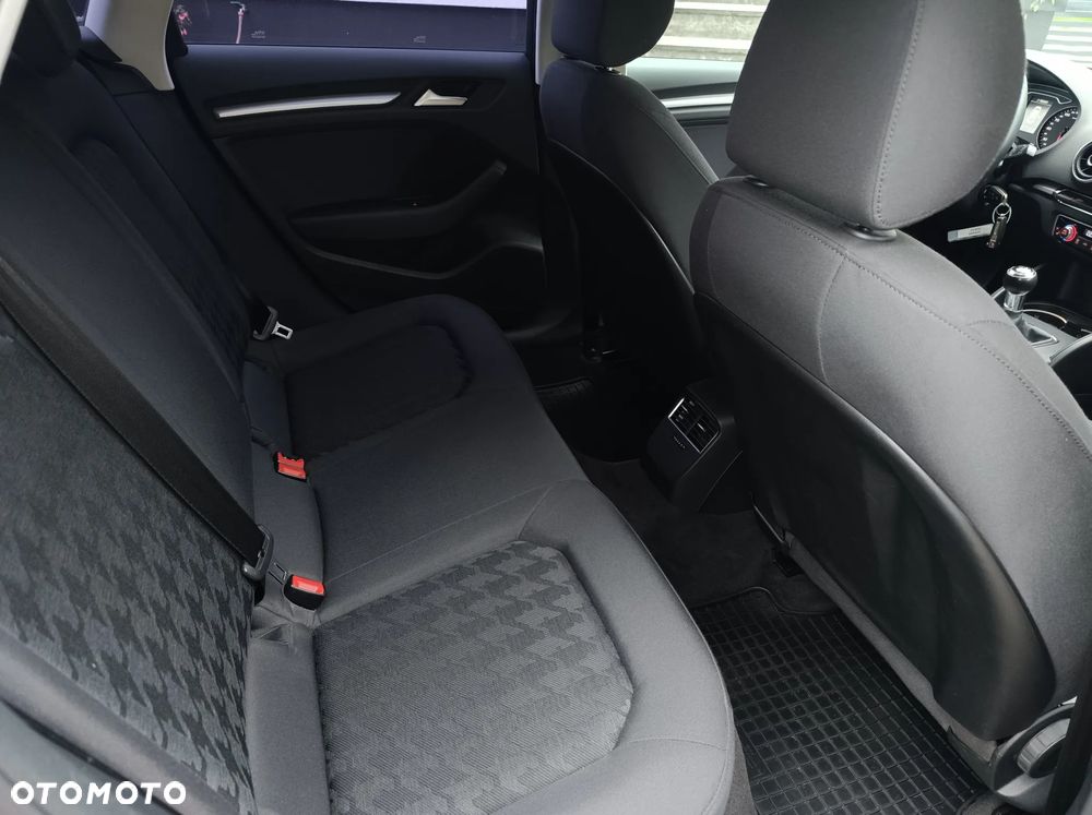 Audi A3 Sportback 1.4 TFSI Attraction - 14