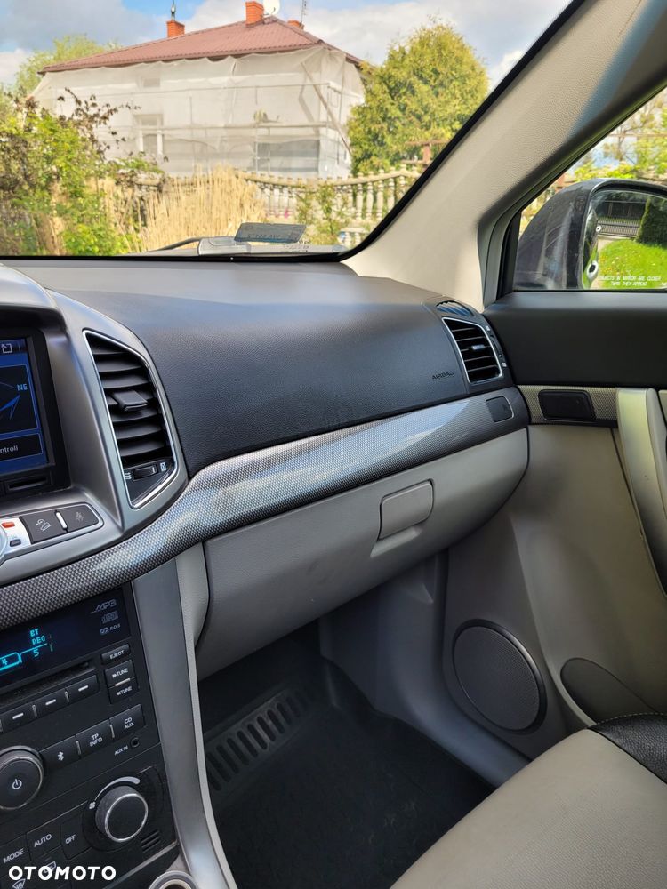Chevrolet Captiva 2.2 D LTZ - 10