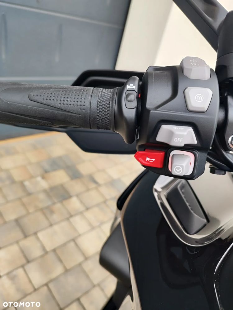 Triumph Tiger - 15