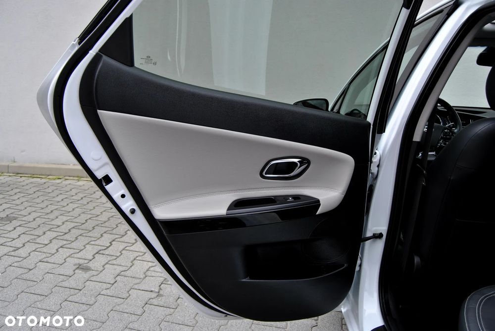 Kia Ceed 1.6 GDI Spirit - 27