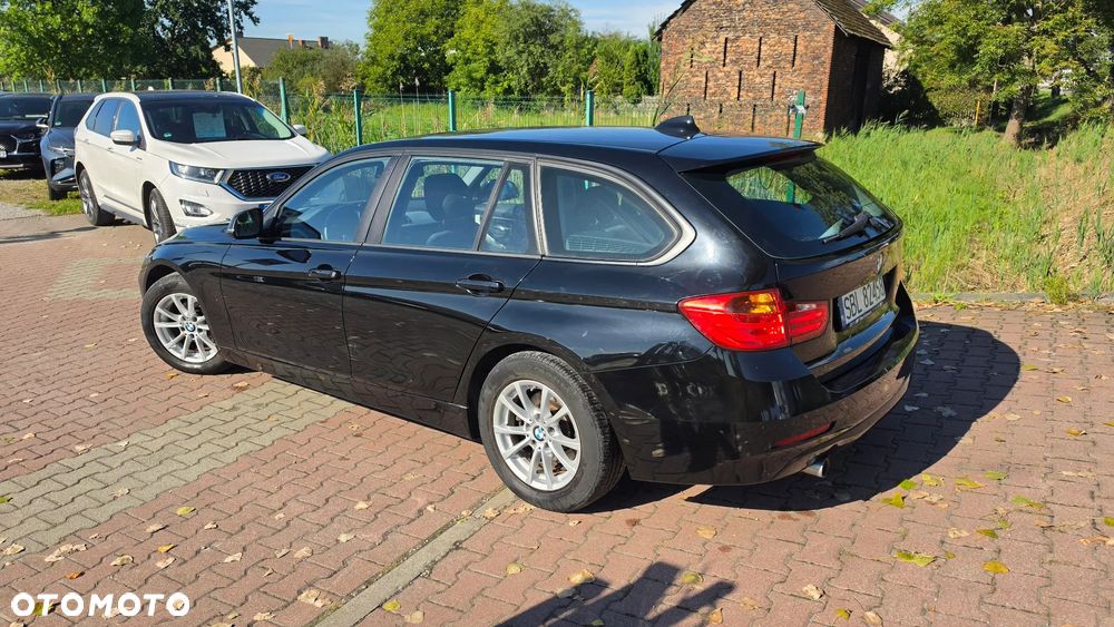 BMW Seria 3 - 26