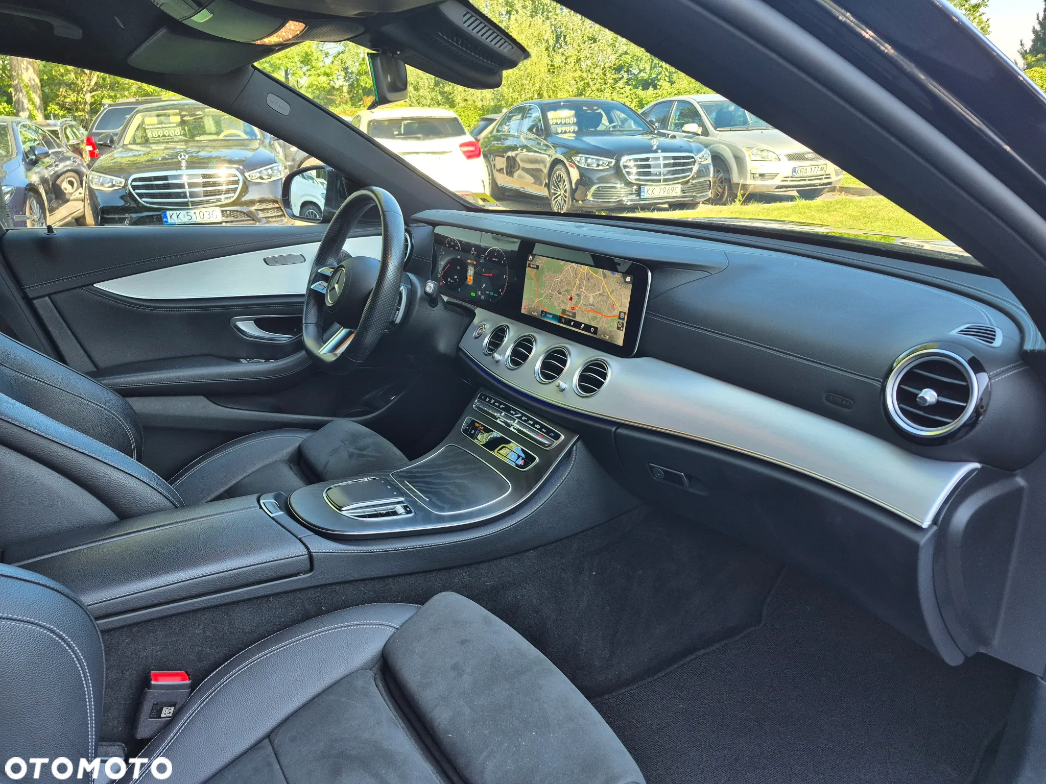 Mercedes-Benz Klasa E 220 d 4-Matic - 32