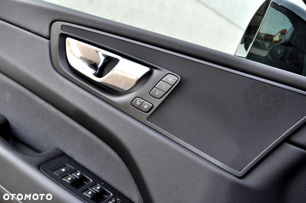 Volvo XC 60 B5 D AWD Geartronic Inscription - 31