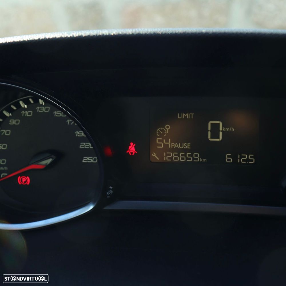 Peugeot 308 SW 1.2 PureTech Style - 17