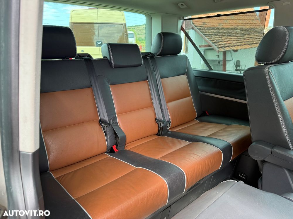 Volkswagen Multivan - 12