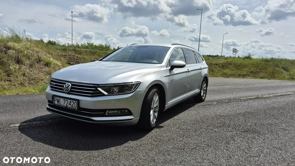 Volkswagen Passat 2.0 TDI SCR 4Mot DSG Comfortline - 2