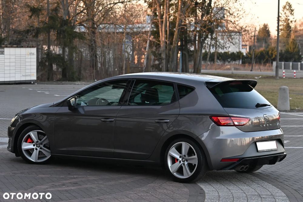 Seat Leon 2.0 TDI DPF Start&Stop DSG FR - 23