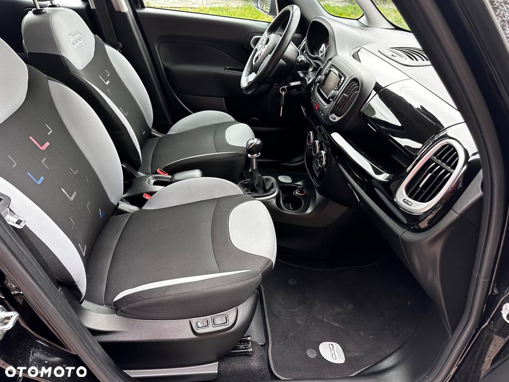 Fiat 500L 1.4 T-Jet 16V Lounge - 23