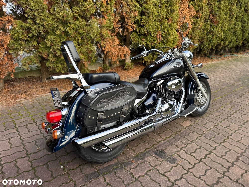 Suzuki Intruder - 3